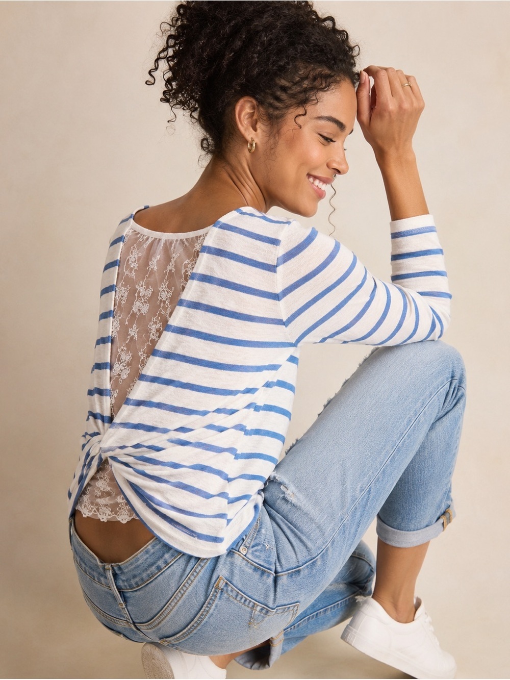 Anthropologie Sullivan + James Ingleside Twist Back Lace Top
